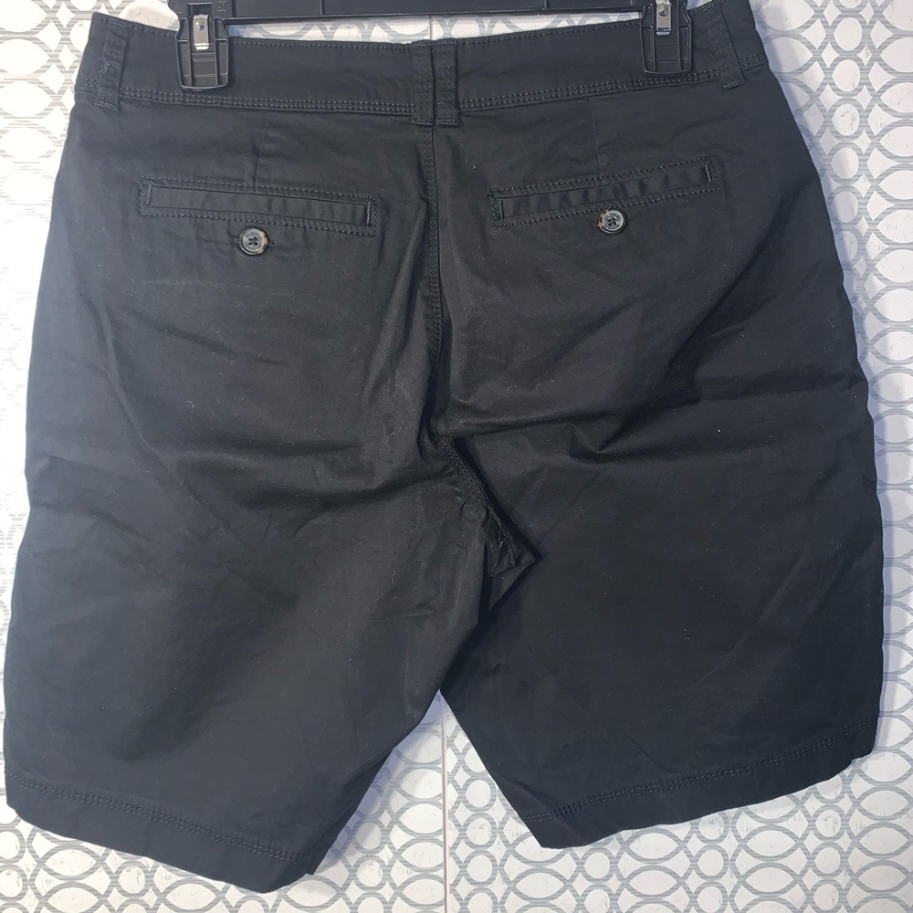 Shorts - Picture 3 of 8